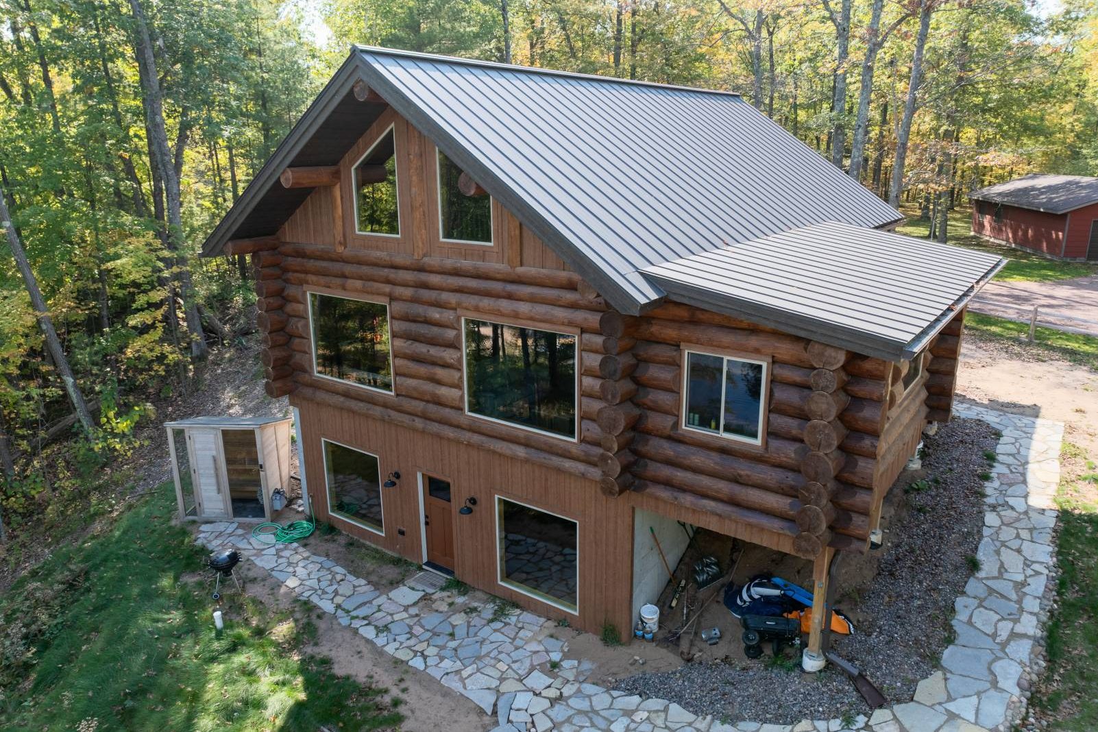 New Hayward Wisconsin Log Cabin Build